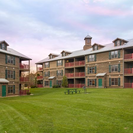 Holiday Inn Club Vacations Fox River Resort At Sheridan Bagian luar foto