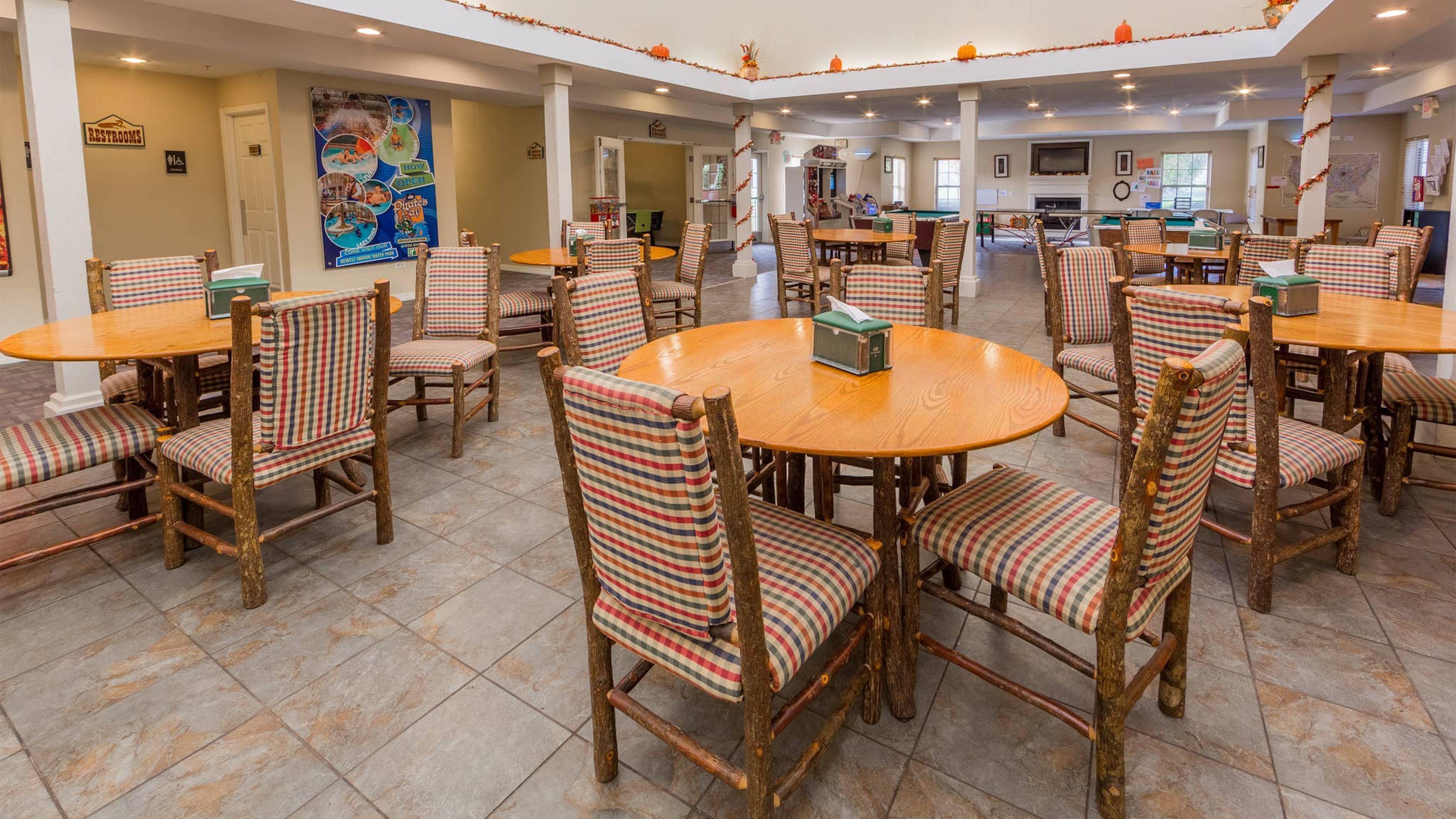 Holiday Inn Club Vacations Fox River Resort At Sheridan Bagian luar foto