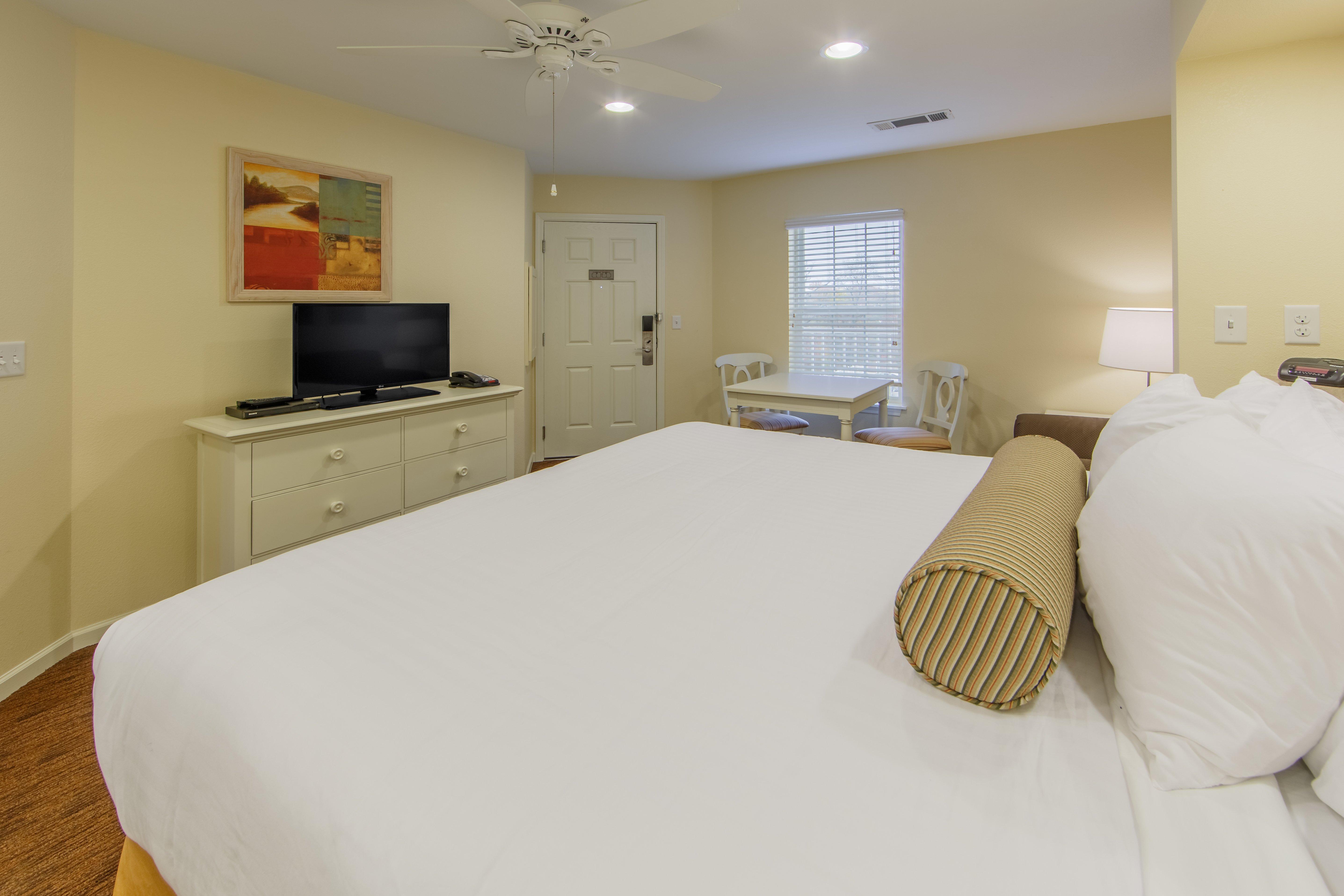 Holiday Inn Club Vacations Fox River Resort At Sheridan Bagian luar foto